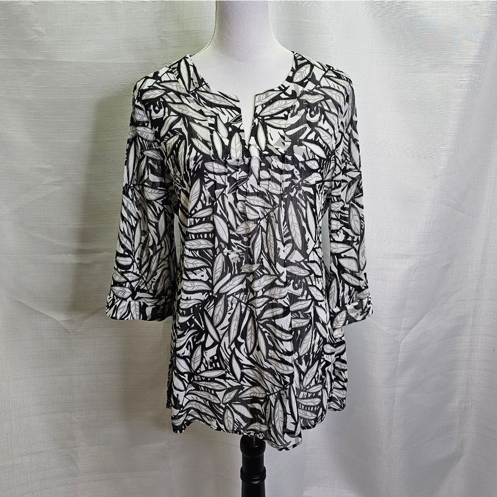 Tribal Black and White Print Popover Blouse Size 10